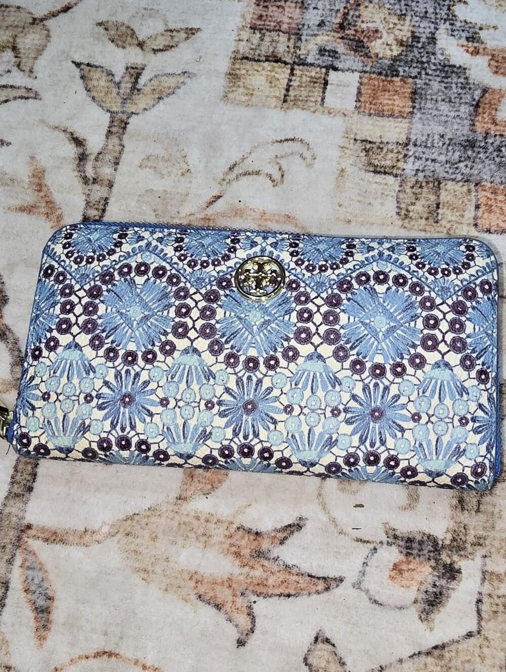 Tory Burch Robinson Long Zip-Around Wallet